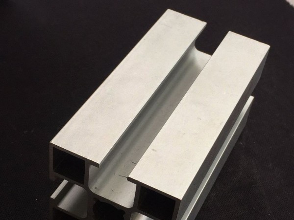 工業鋁型材從生產到出口經歷了什么？